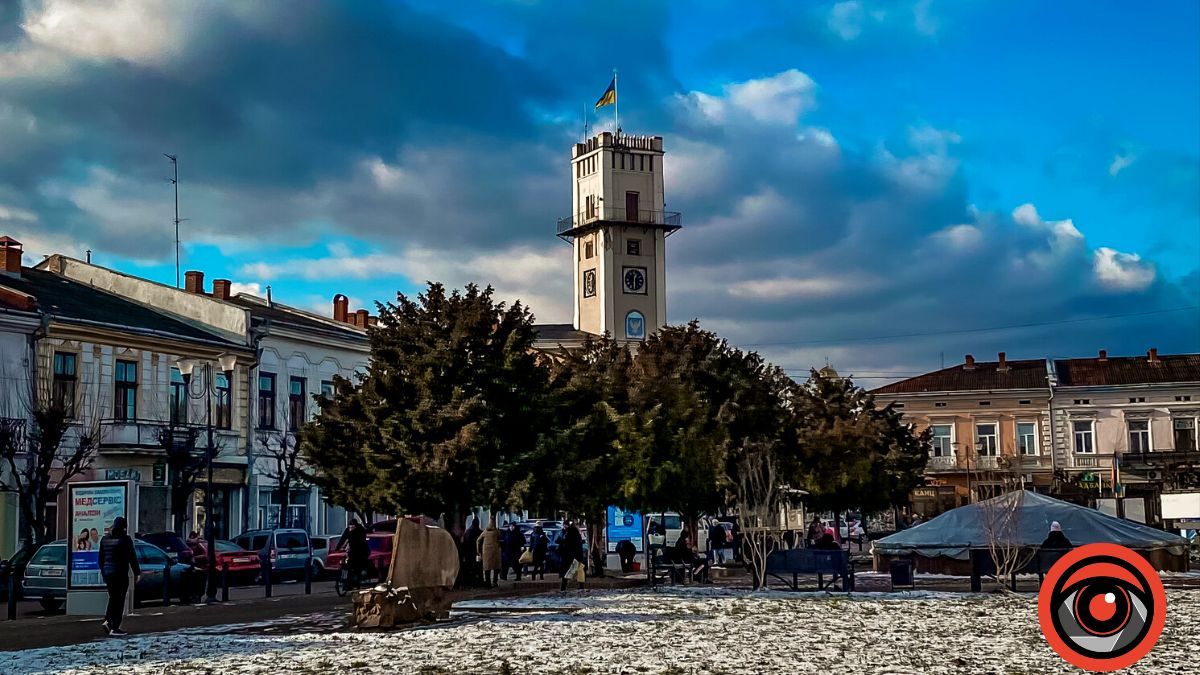 Хмарно та дрібний дощ: прогноз погоди у Коломиї на 25 грудня