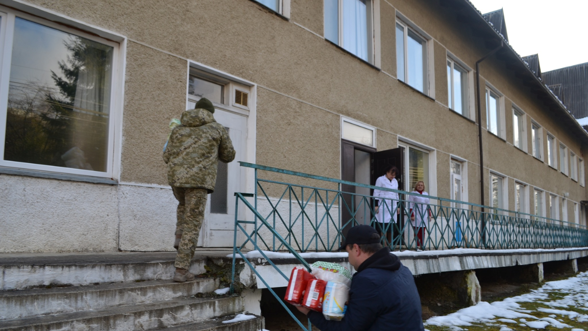 Гуманітарну допомогу передали у пологове відділення Верховинщини 2