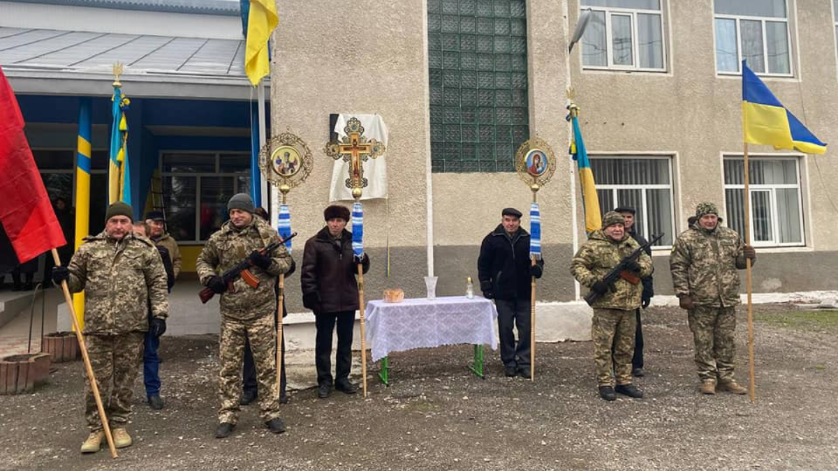 На Городенківщині відкрили меморіальну дошку полеглому Герою Петру Поповичу 1