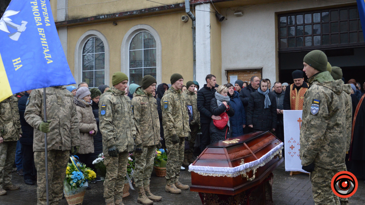 Коломия провела в останню путь Героя Сергія Нікандрова 7