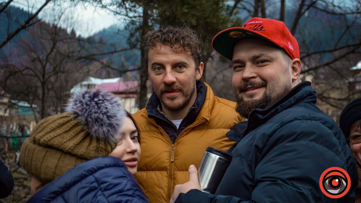 Наймасовіша коляда у Криворівні вперше відбулася 25 грудня | Відео та фото 7