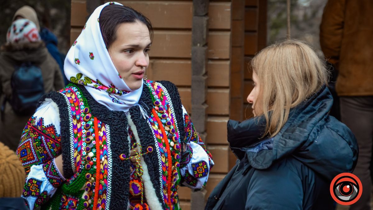 Наймасовіша коляда у Криворівні вперше відбулася 25 грудня | Відео та фото 6