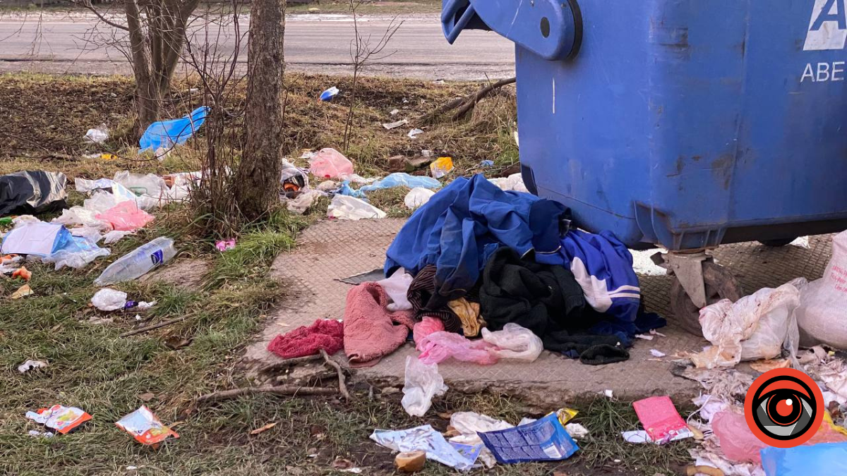 Сміттєвий колапс у житловому масиві Леонтовича 2