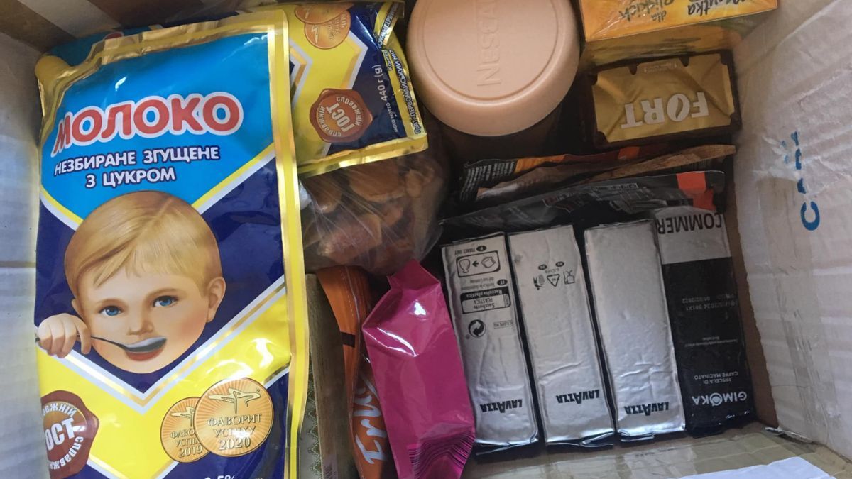 До військових на фронт відправилися смаколики з Коломийщини 2