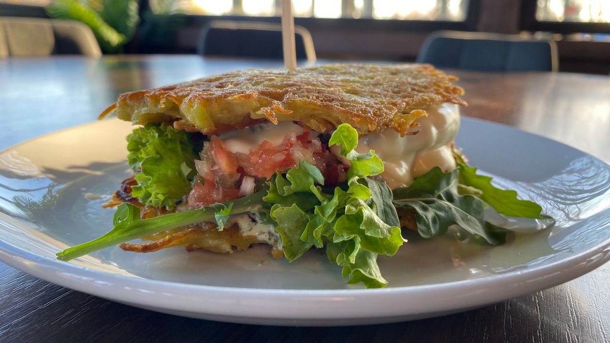 Дерунгер і деруніца - чудернацькі назви для авторських страв бару "Кружало" у Коломиї 1