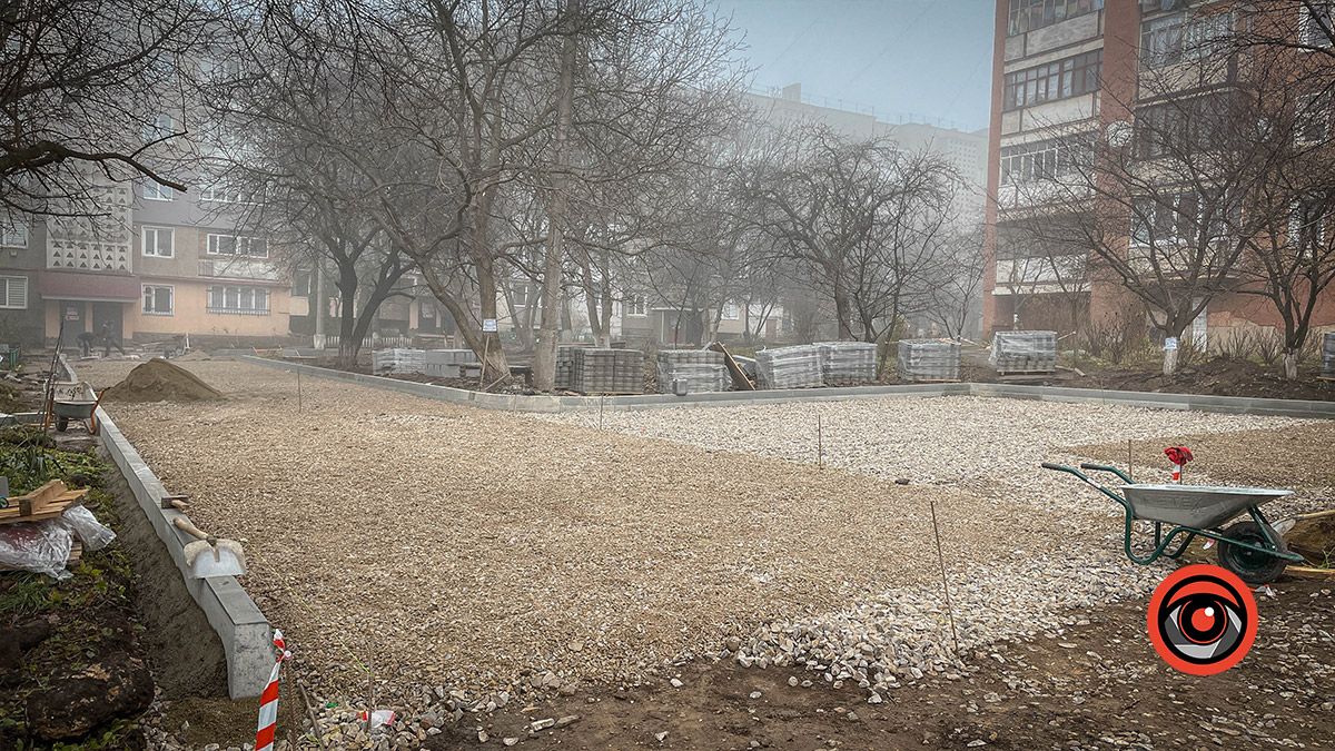 У мікрорайонні Мазепи в Коломиї ремонтують проїзди: скільки це коштує місту 3