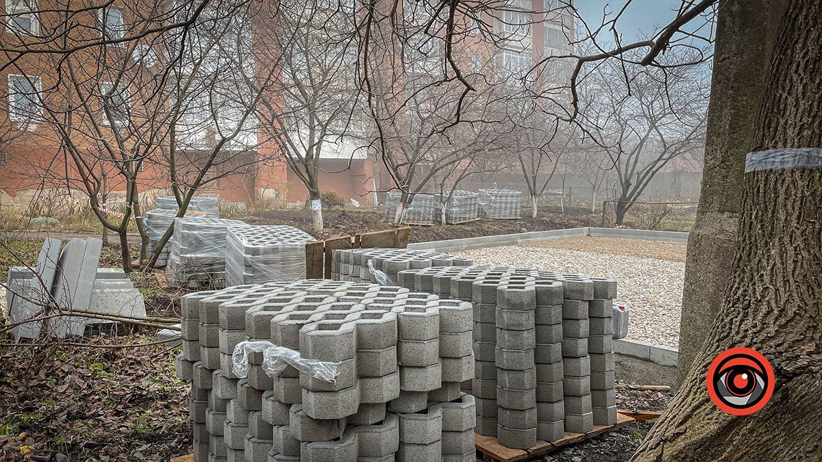 У мікрорайонні Мазепи в Коломиї ремонтують проїзди: скільки це коштує місту 1