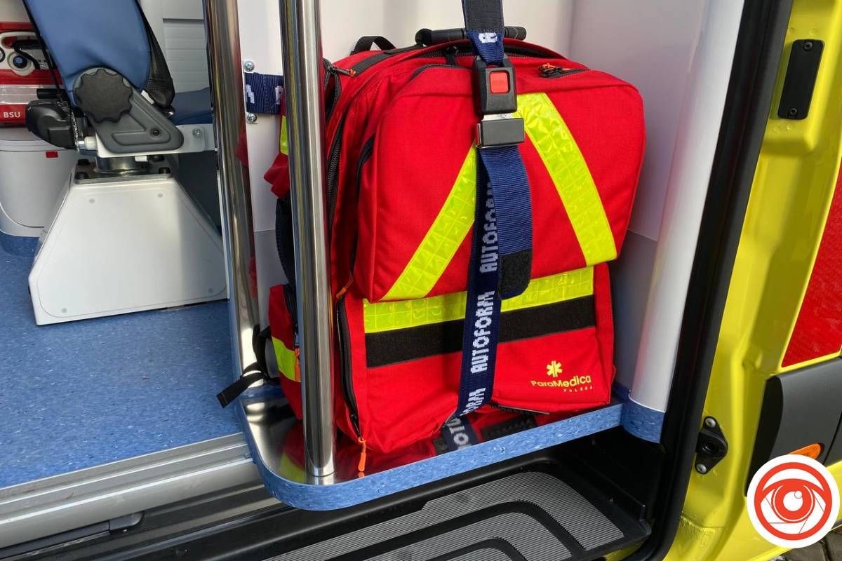 Автомобіль для екстреної медичної допомоги отримало Прикарпаття 3