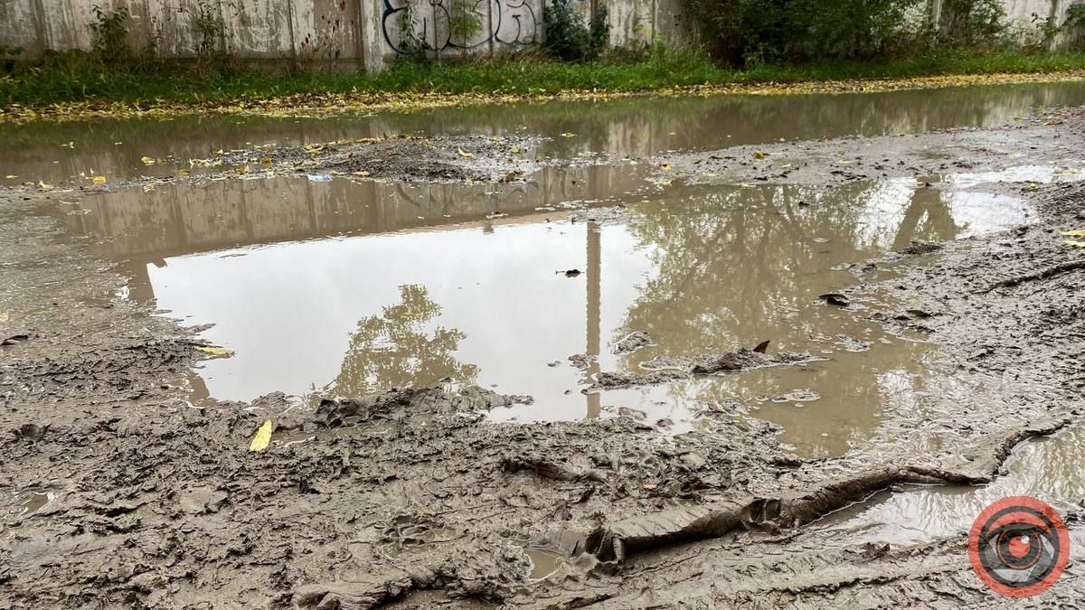 У мікрорайоні Крип'якевича заасфальтували дорогу 3