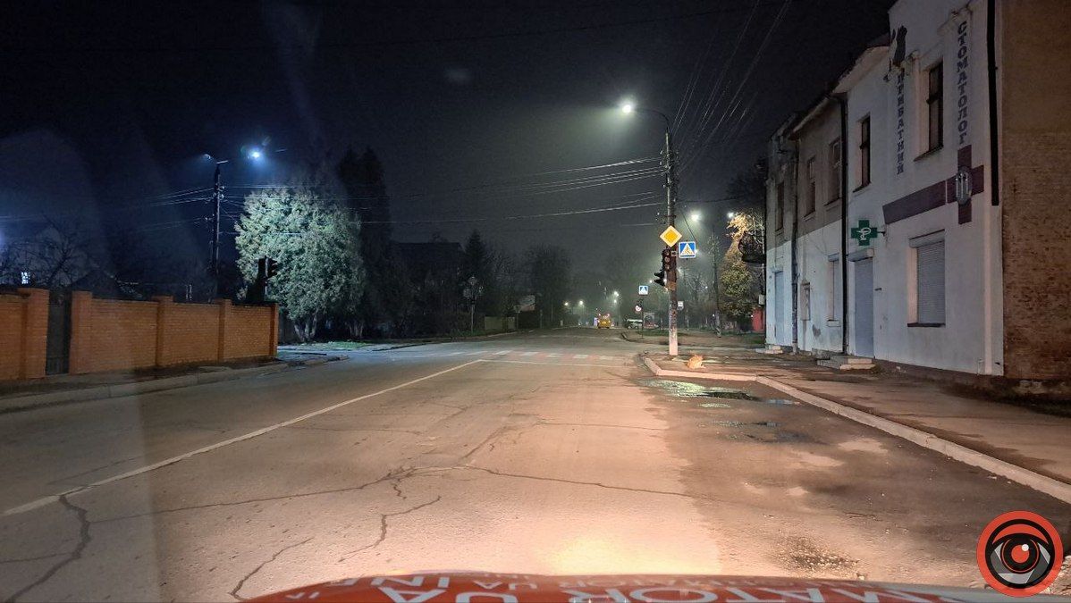 Ліхтарі світять, а світлофори - ні: на небезпечних перехрестях в Коломиї нема регулювання 5