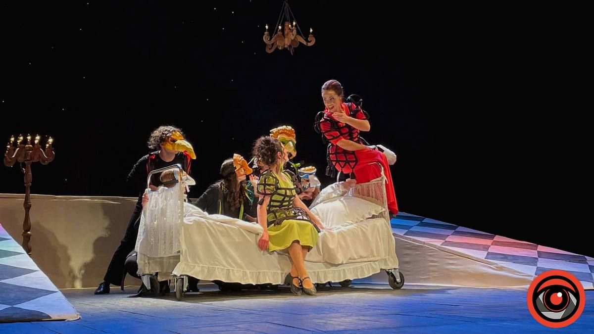 Нареготалися всмак: як коломийський театр давав прем'єру 6