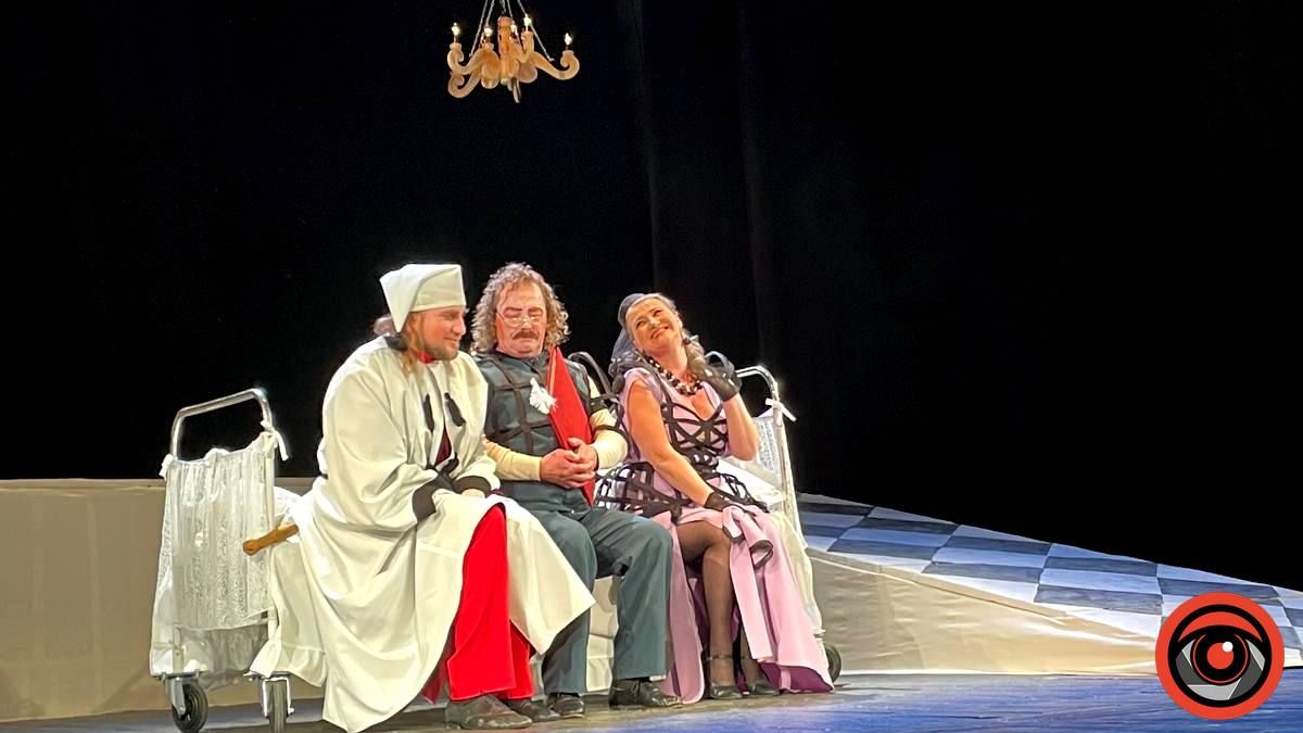 Нареготалися всмак: як коломийський театр давав прем'єру 12