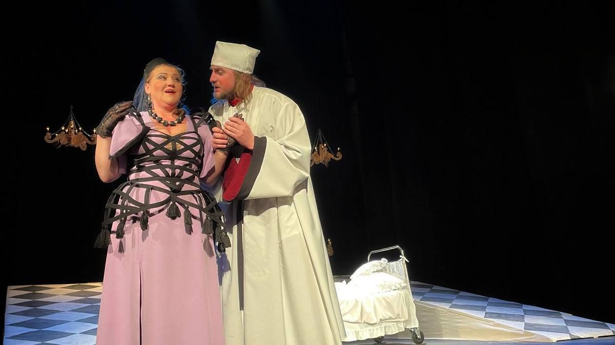 Нареготалися всмак: як коломийський театр давав прем'єру 8