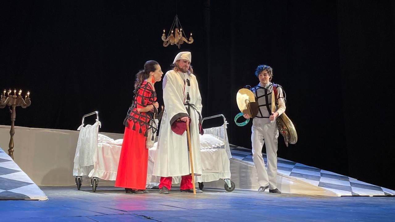 Нареготалися всмак: як коломийський театр давав прем'єру 9