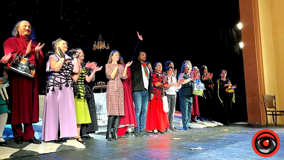 Нареготалися всмак: як коломийський театр давав прем'єру 16