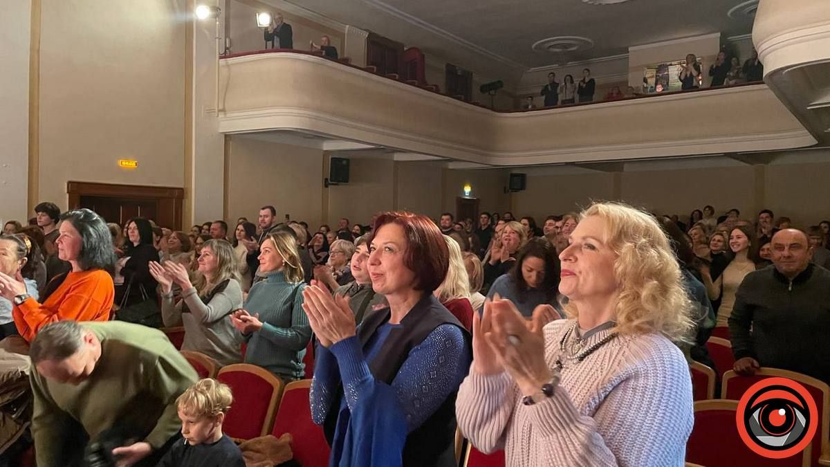 Нареготалися всмак: як коломийський театр давав прем'єру 19