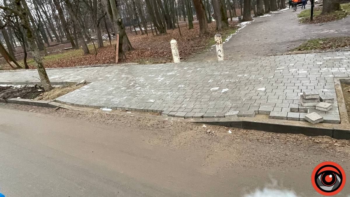 Частину тротуарів на вул. Чайковського в Коломиї відремонтували 4