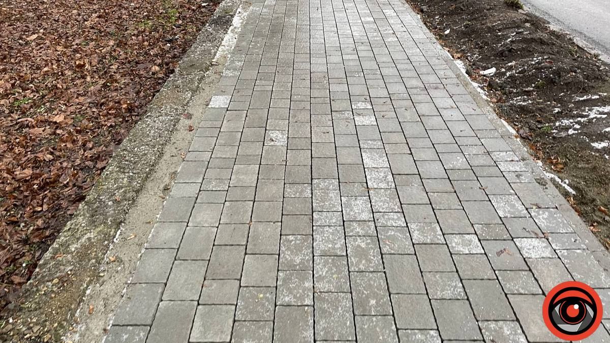 Частину тротуарів на вул. Чайковського в Коломиї відремонтували 6