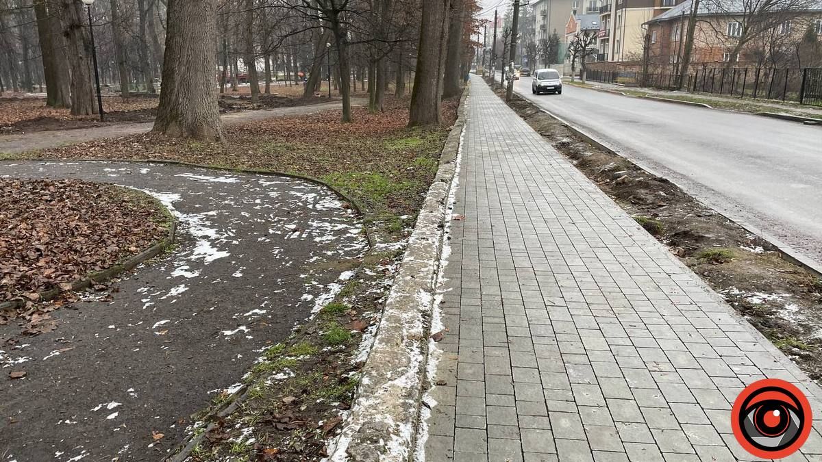 Частину тротуарів на вул. Чайковського в Коломиї відремонтували 8