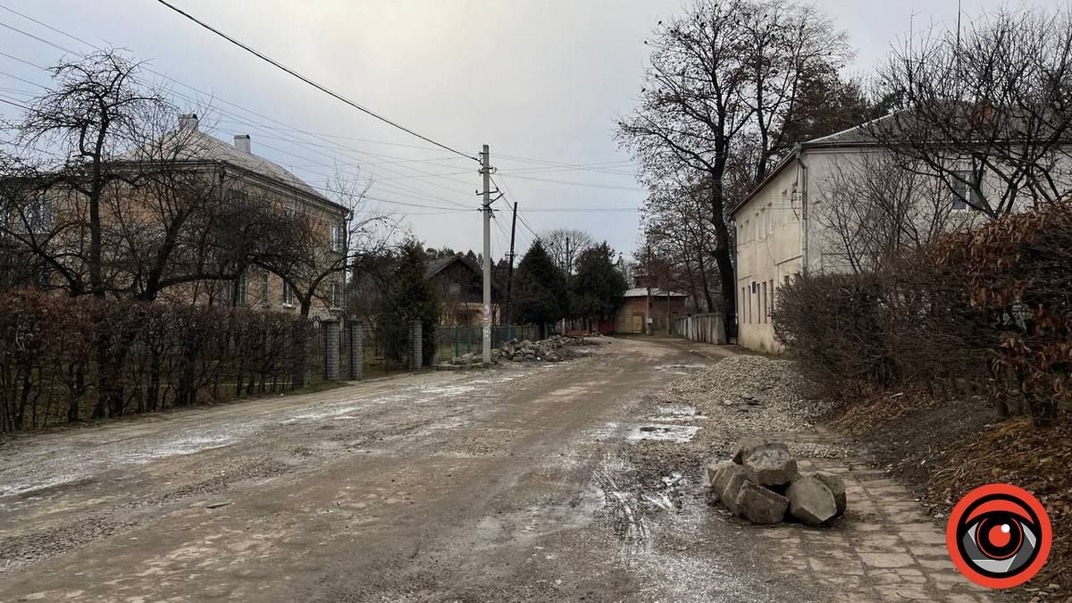 На вулиці Гетьманській в Коломиї зірвали танкову шашку 4