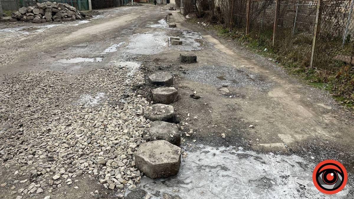 На вулиці Гетьманській в Коломиї зірвали танкову шашку 1