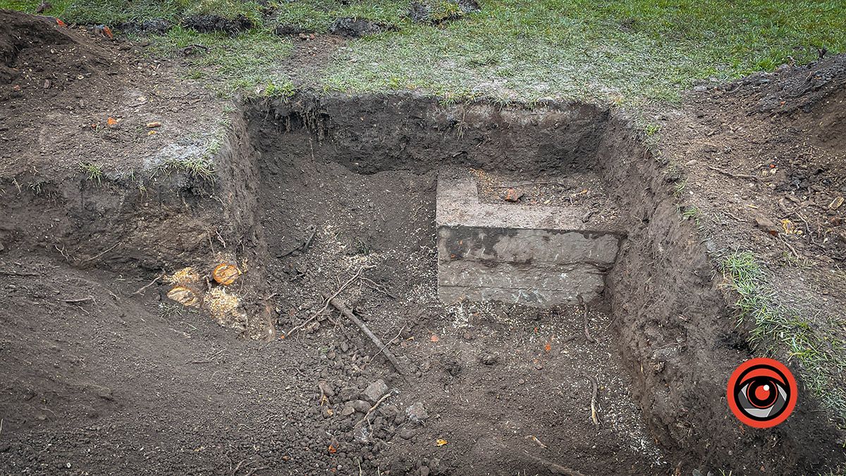 Під товщею ґрунту на пл. Відродження в Коломиї знаходяться залишки фонтанів 4