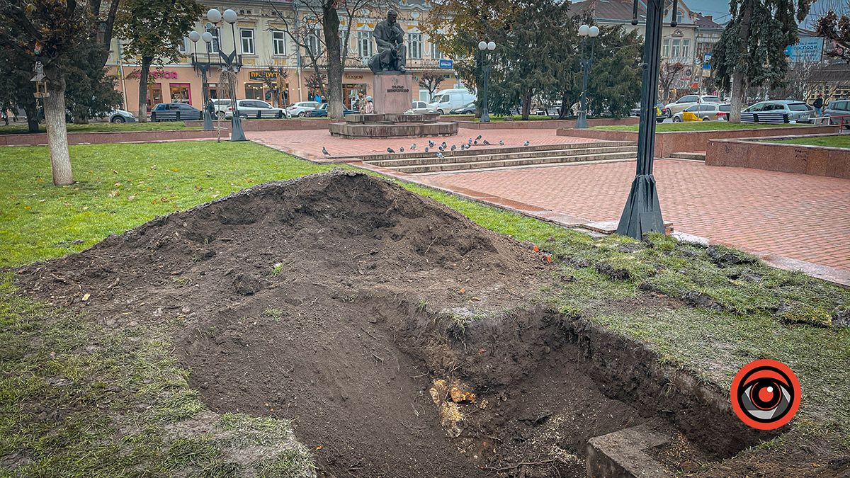 Під товщею ґрунту на пл. Відродження в Коломиї знаходяться залишки фонтанів