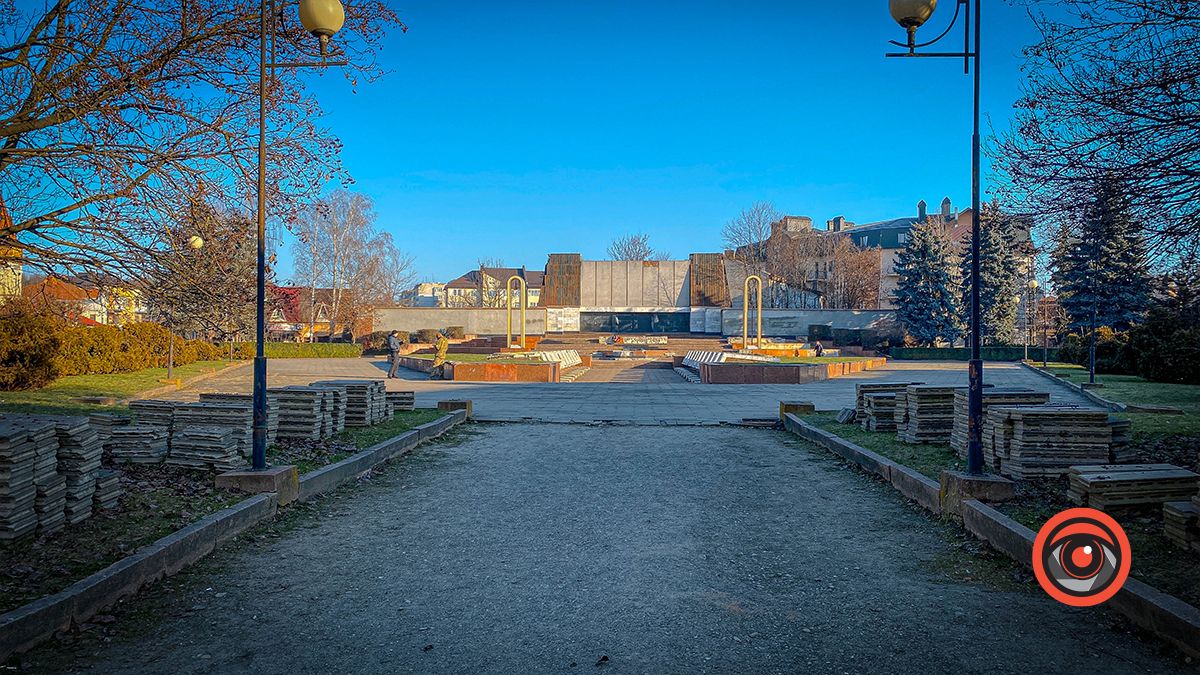 Історія руйнації: площа Коломиї, повна скорботи 19