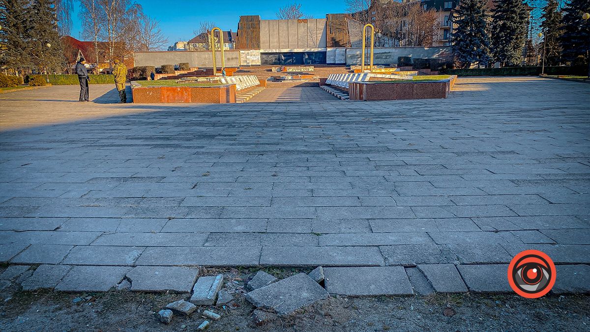 Історія руйнації: площа Коломиї, повна скорботи 20