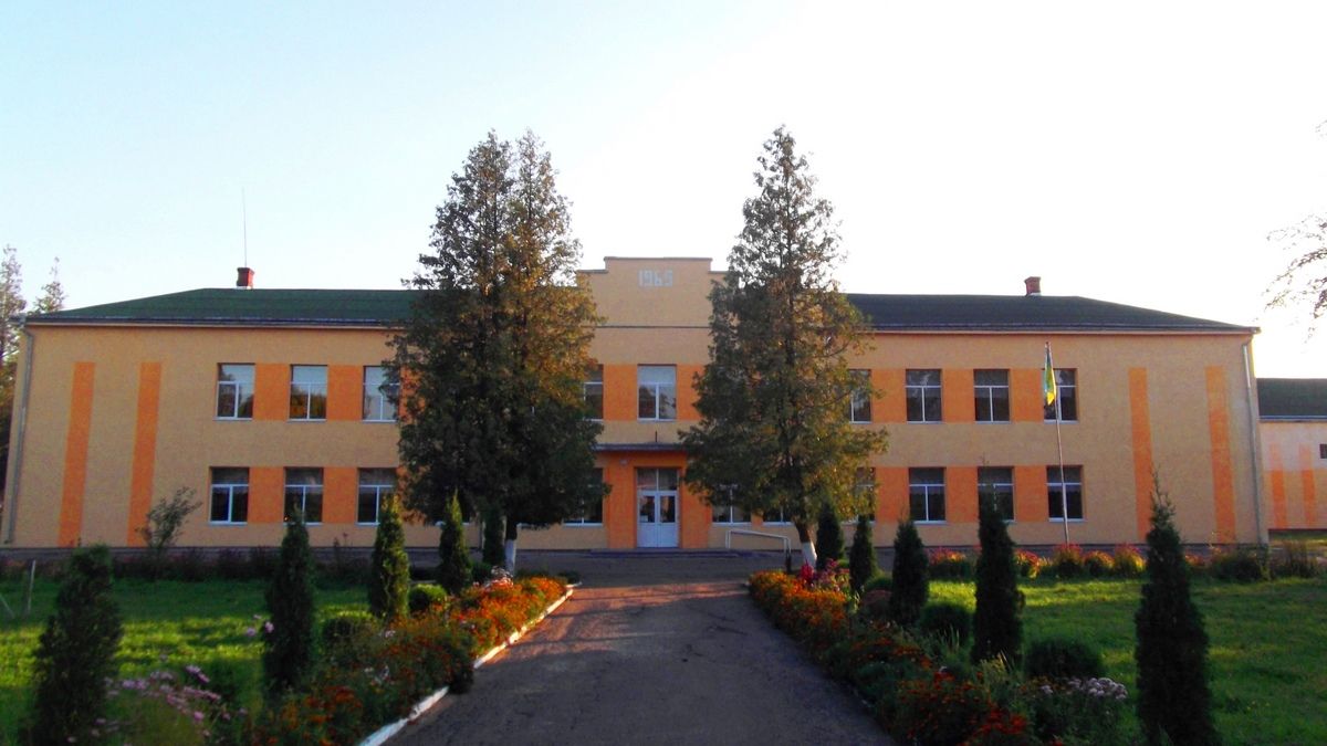 Волонтери збирають посилки для 77 батальйону ТРО