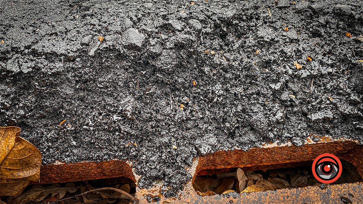 Зробили і... переробили: нову дорогу на вул. Старицького в Коломиї вже латали 10