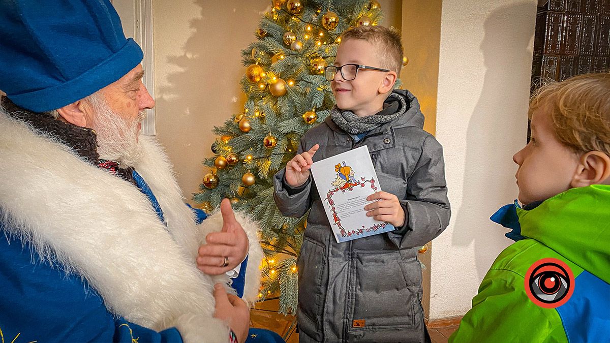 Як коломийська дітвора Миколая зустрічала 10