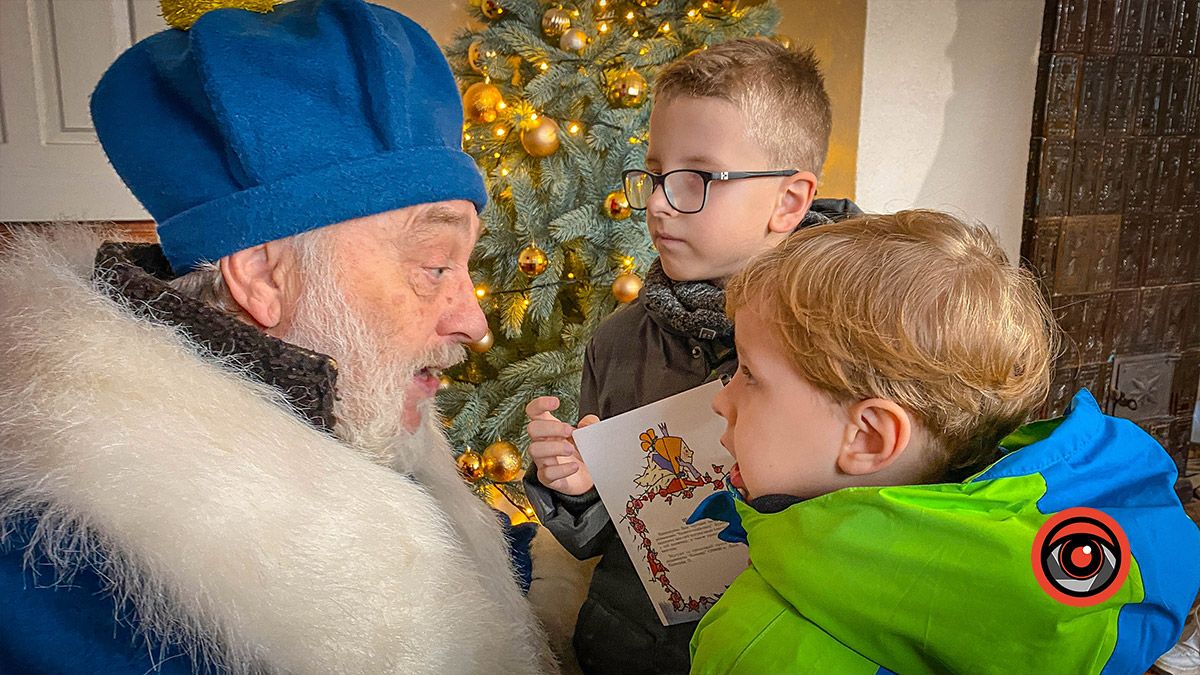 Як коломийська дітвора Миколая зустрічала 11