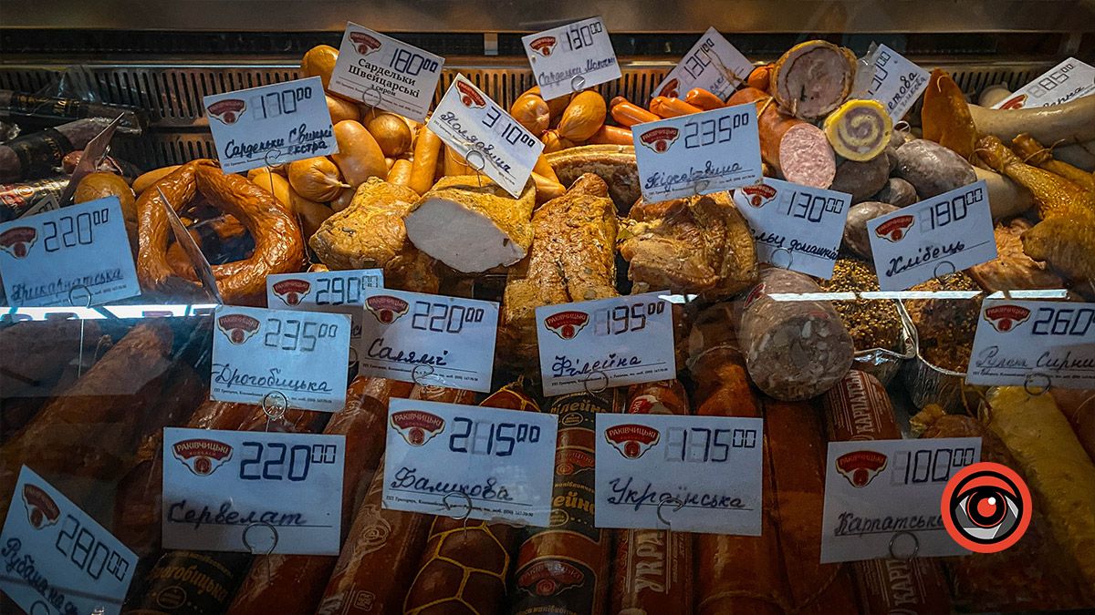 Скільки у Коломиї коштують продукти на святковий стіл? 7