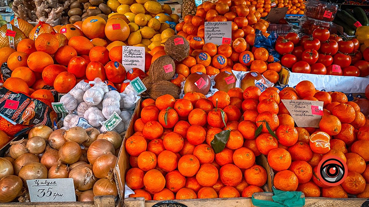 Скільки у Коломиї коштують продукти на святковий стіл? 2