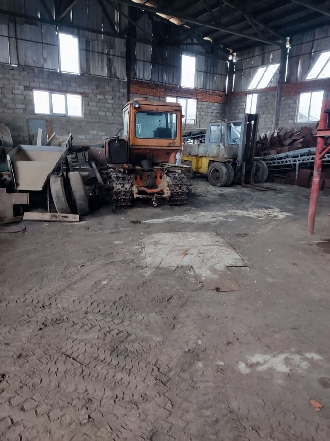 До уваги інвесторів: на Прикарпатті продаються діючі заводи 22