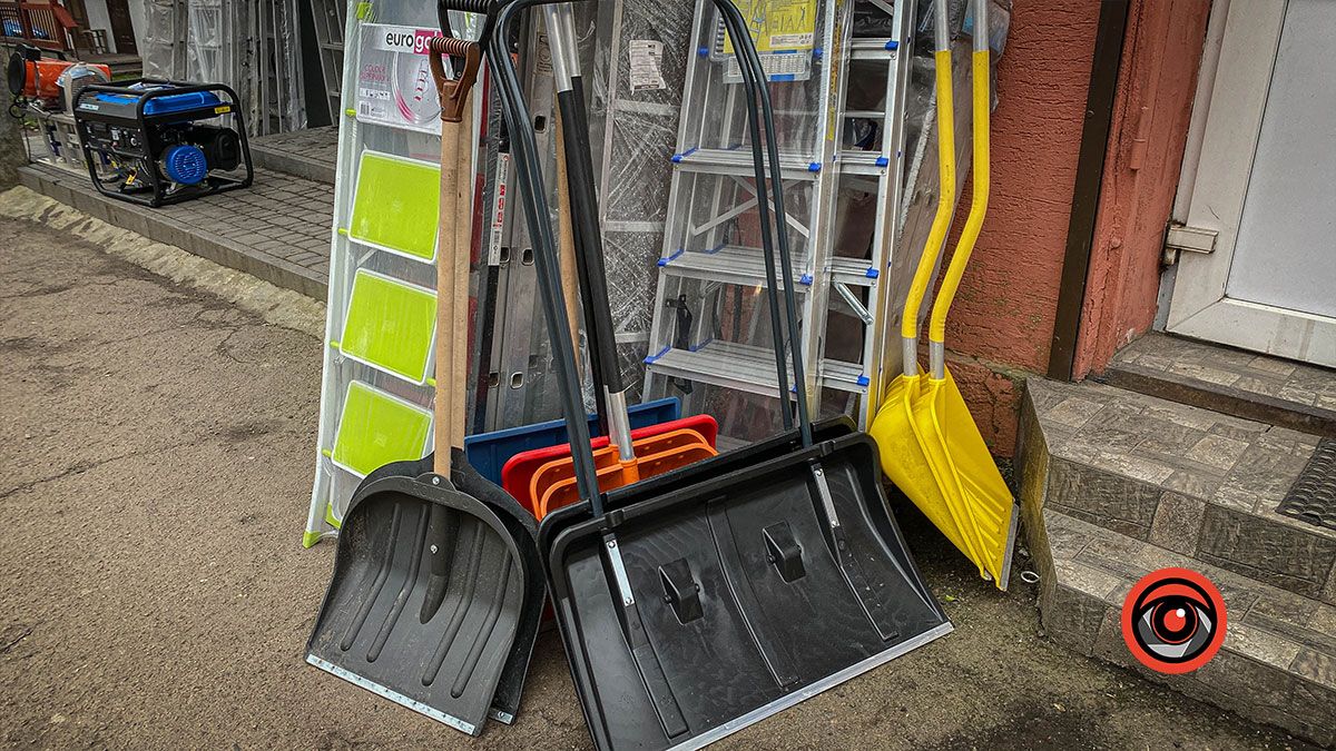 Лопати для прокидання снігу: ціни та де їх знайти у Коломиї? 4