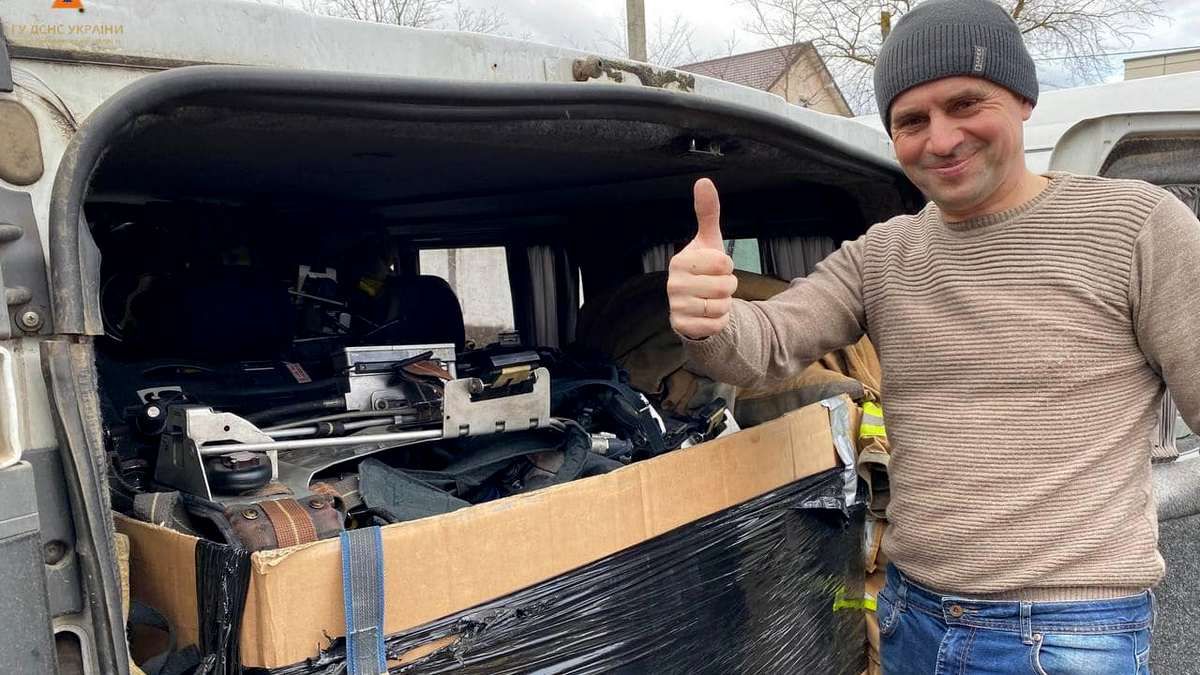 Пожежникам Прикарпаття передали спорядження та обладнання 1