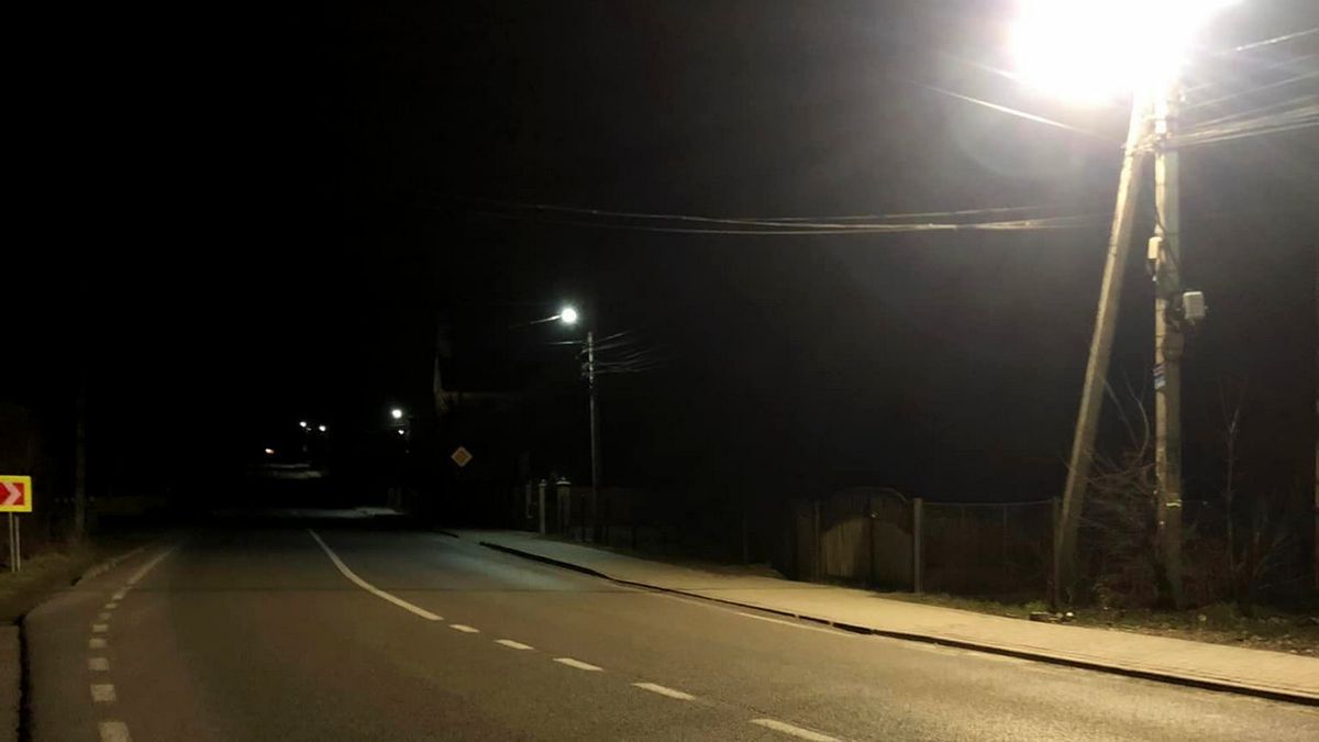 Скільки вартують оновлені вуличні ліхтарі у Делятині? 4