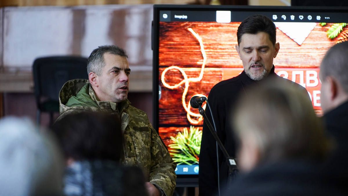 Рідним загиблих загиблих розповіли, як виглядатиме площа Героїв і вшанування воїнів 2