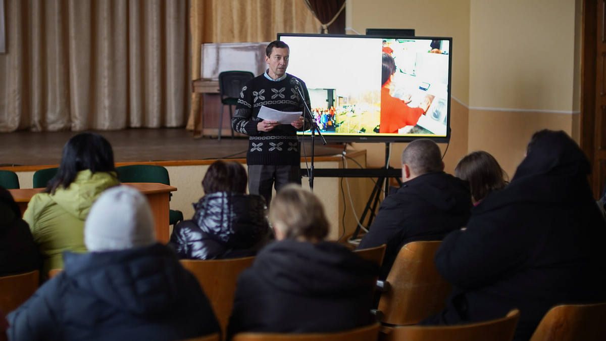 Рідним загиблих загиблих розповіли, як виглядатиме площа Героїв і вшанування воїнів 8