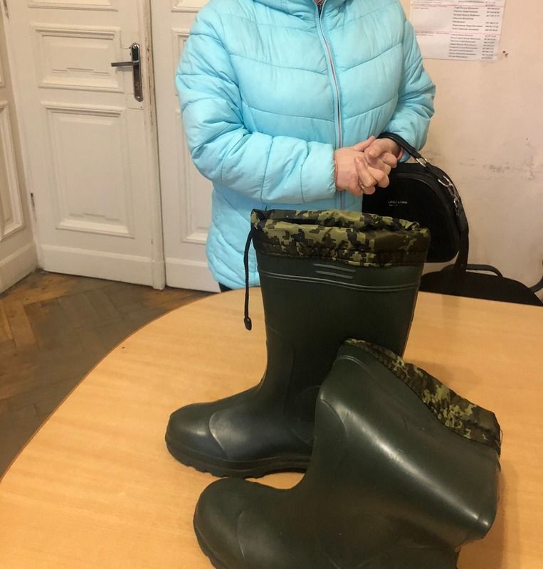 Працівники Надвірнянської міської ради віддали свій одноденний заробіток на закупівлю необхідних речей для ЗСУ 6