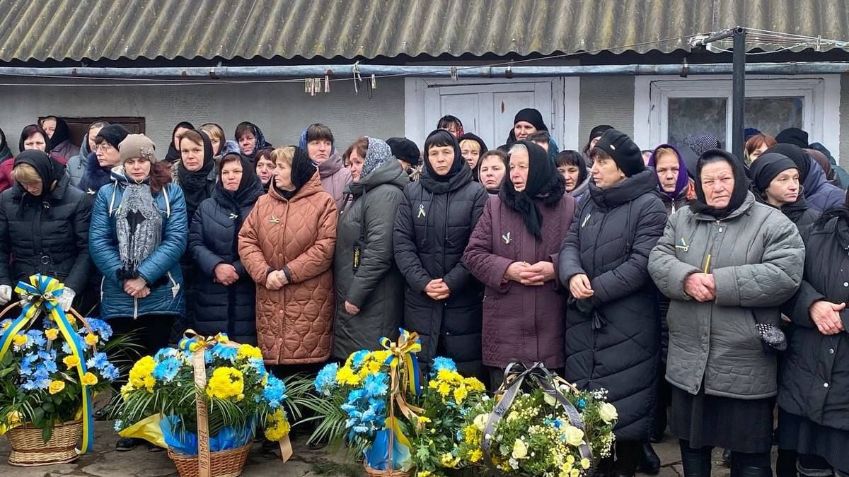 На Городенківщині попрощалися із загиблим Героєм Михайлом Бабієм 3