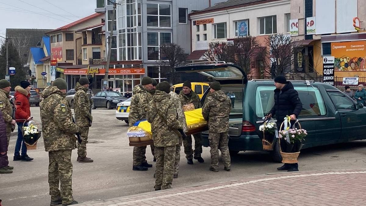 У Городенці зустріли загиблого Героя Володимира Долинського 6