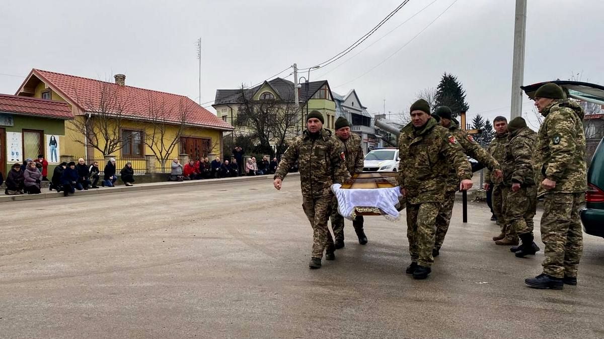У Городенці зустріли загиблого Героя Володимира Долинського 2