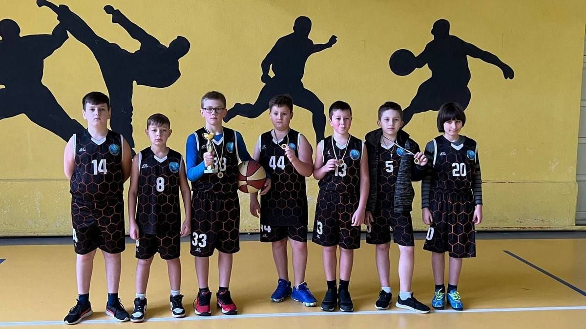 У Коломиї відбувся турнір з баскетболу до Дня Героїв Крут