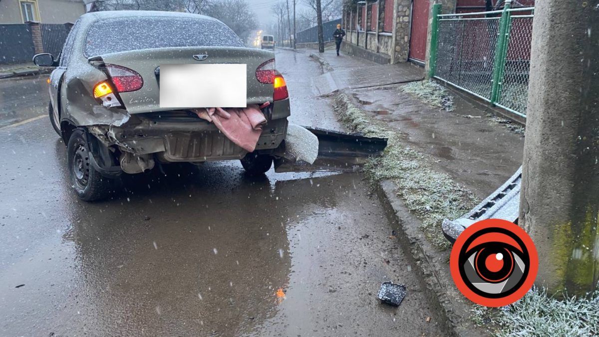 На вулиці Миколайчука в Коломиї зіткнулись дві автівки 3