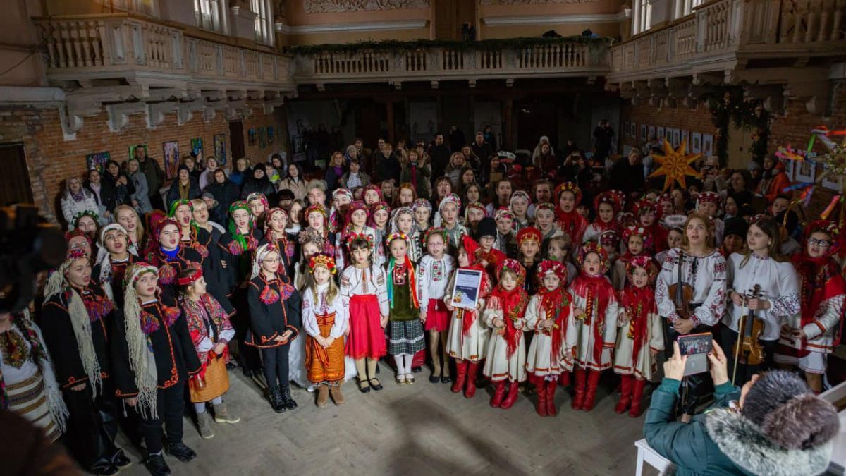 У Соколі відбувся гала-концерт переможців онлайн-конкурсу «Різдвяна містерія» 13