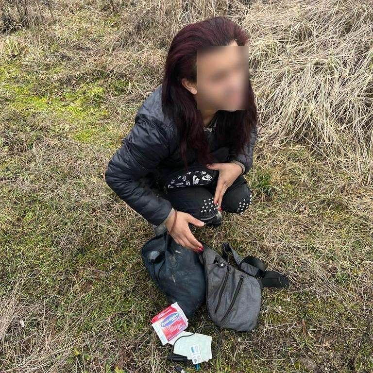 Казав, що він жінка: українські прикордонники затримали ухилянта 2