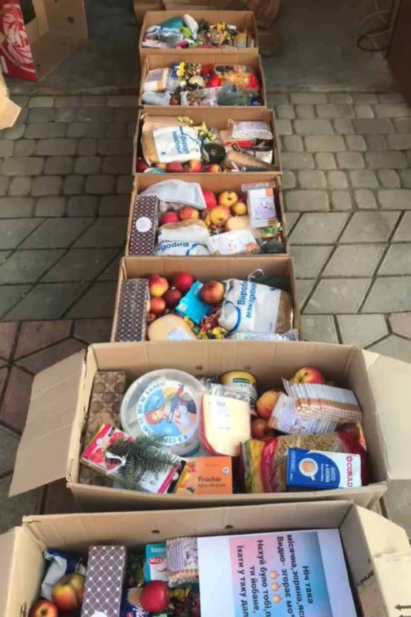 Ґаздині з Нижнього Вербіжа передали смачні подарунки військовим на Різдвяні свята 1